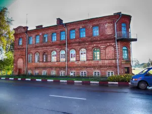 Будынак былога дваранскага сходу і гасцініцы «Парыж»