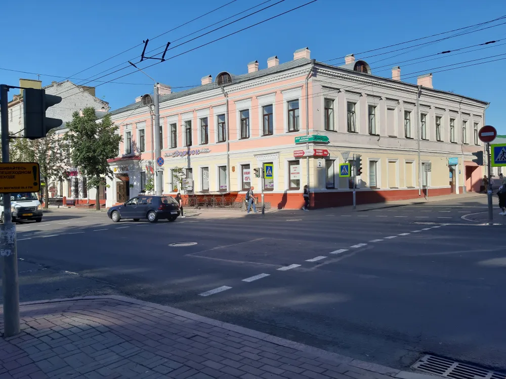 Дом Граната