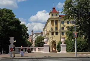 Дом па праспекце Незалежнасці, 31