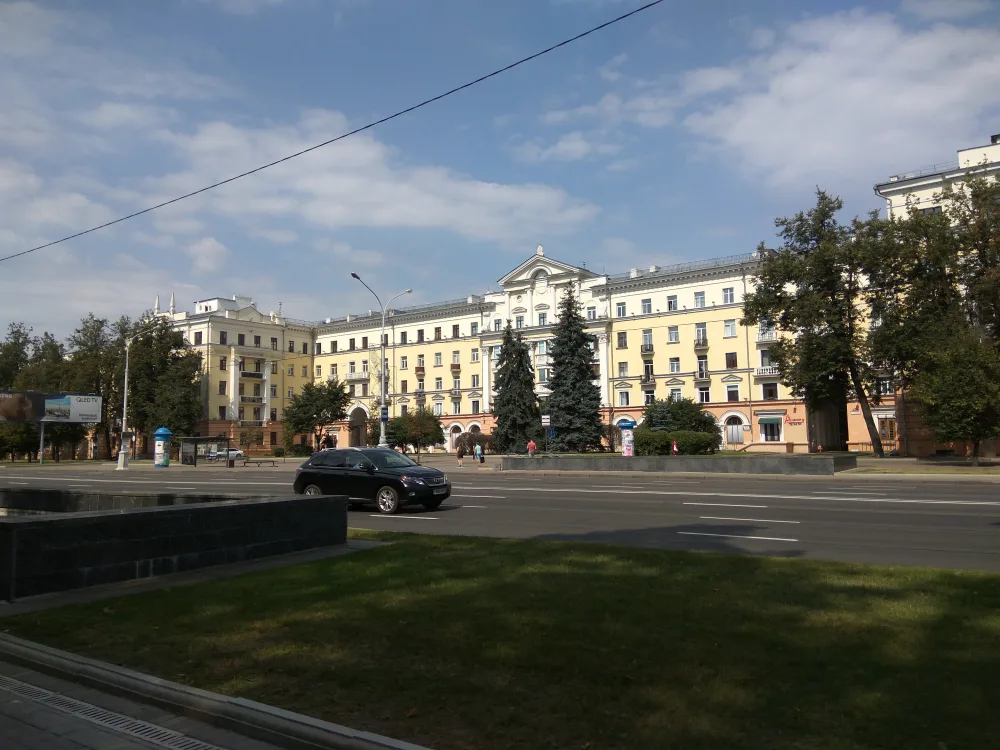 Дом па праспекце Незалежнасці 91, 93