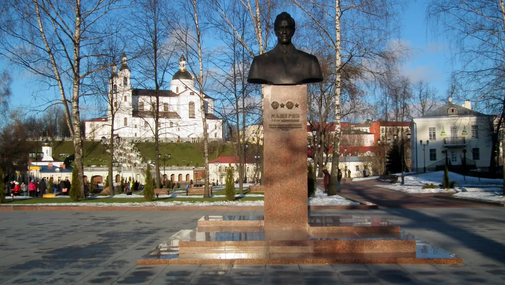Памятник Петру Мироновичу Машерову (Витебск)