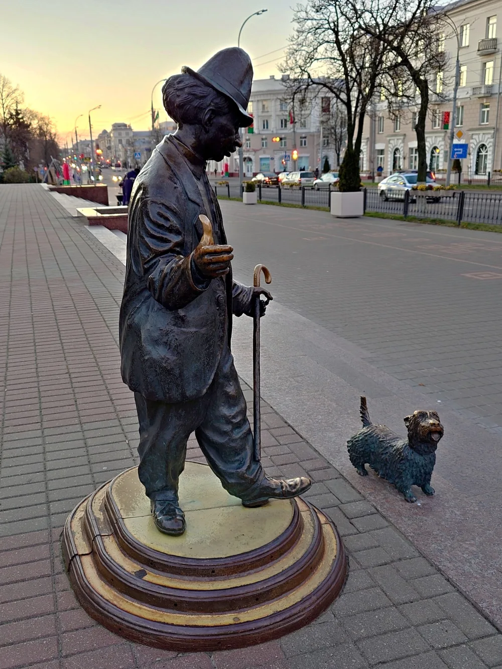 Памятник Карандашу (Гомель)