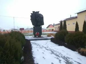 Помнік землякам