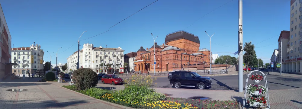 Тэатральная плошча