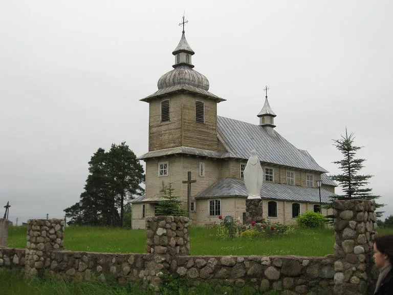 Касцёл Святога Станіслава, Далёкія