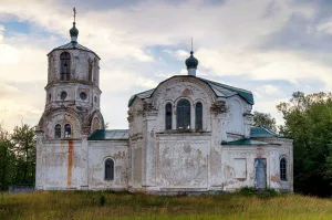 Спаса-Узнясенская царква, Парэчча