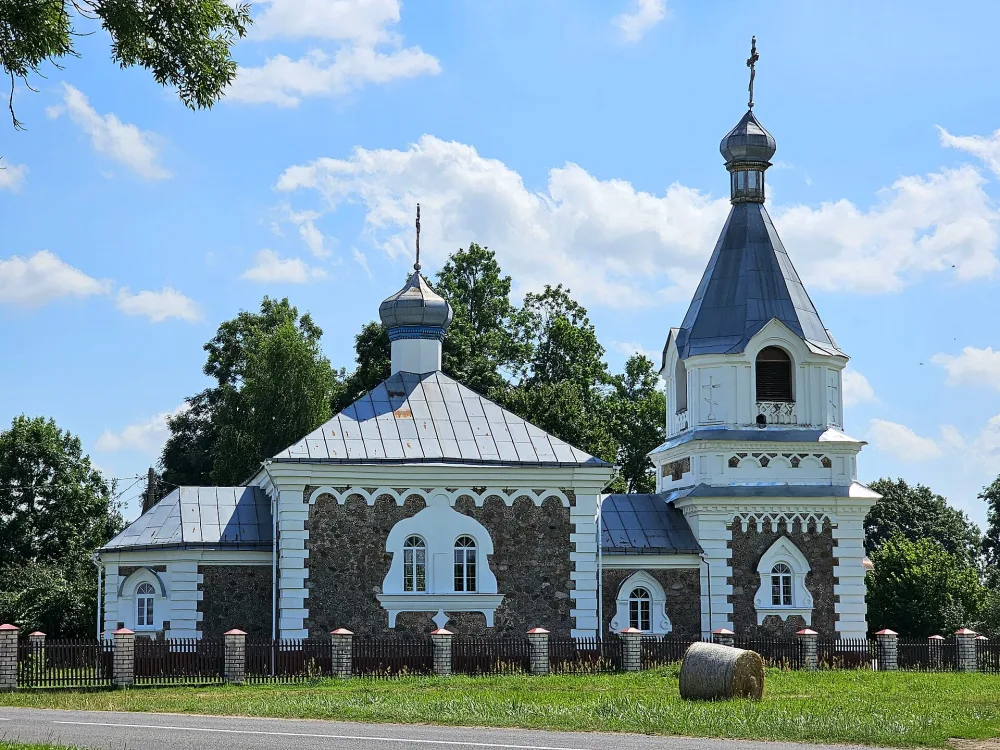 Храм Успения Пресвятой Богородицы в селе Радивонишки