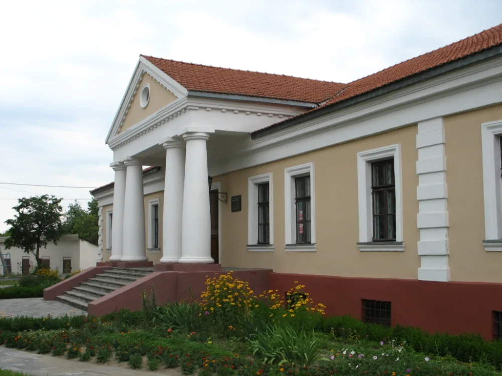 Здание дворянского собрания (Слуцк)