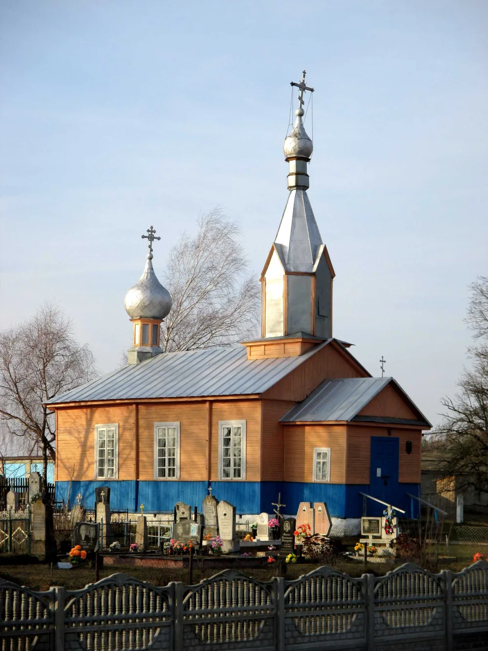 Крестовоздвиженская церковь (Белица)