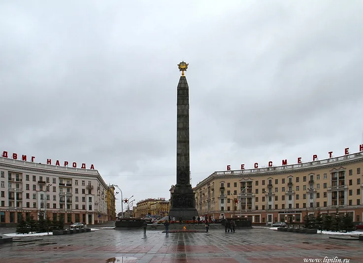Монумент Победы