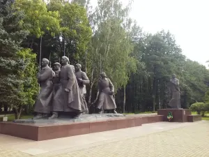 Монумент в честь советской матери-патриотки