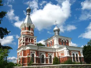 Свята-Увазнясенская царква, Лужасна