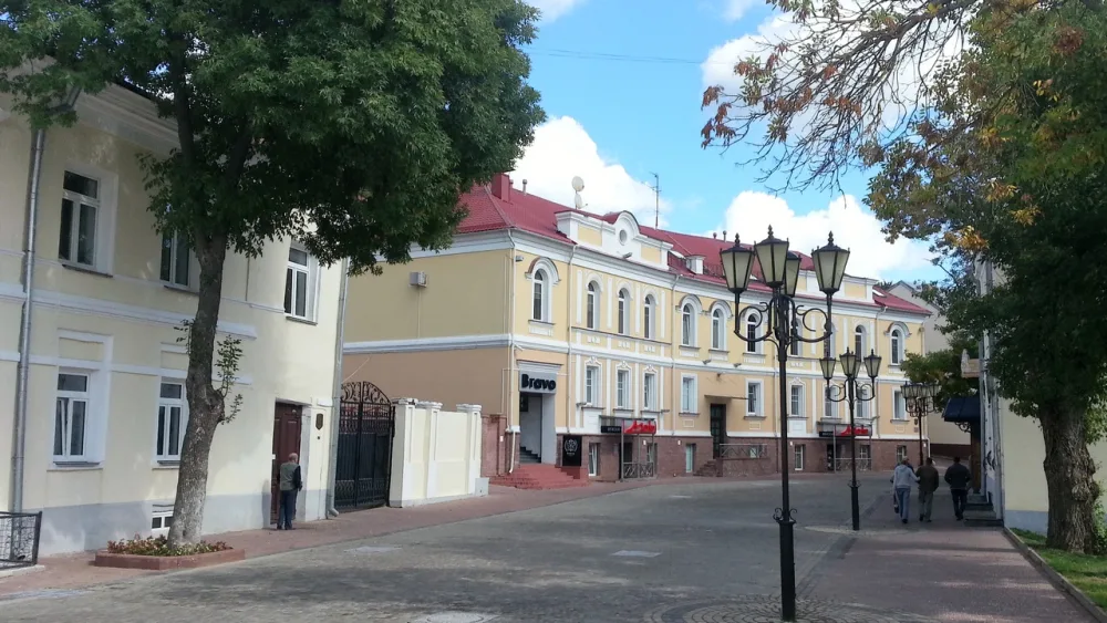 Улица Толстого