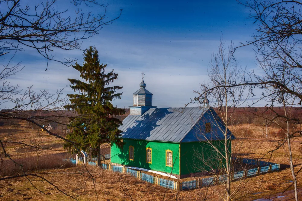 Свята-Успенская царква, Ніўнікі