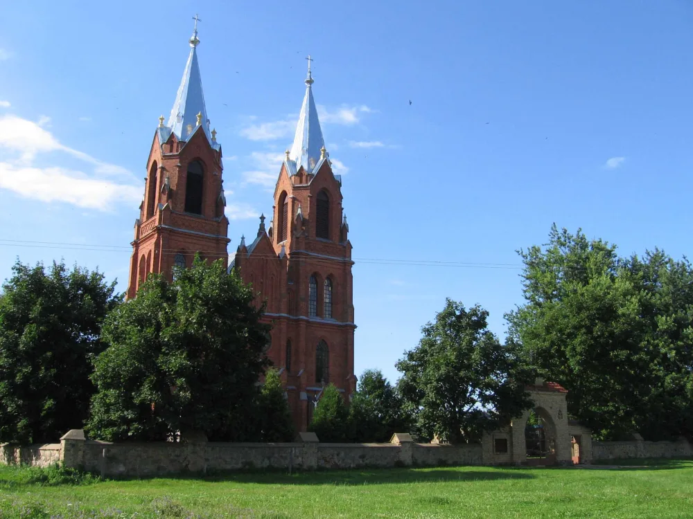 Костёл Святых Петра и Павла (Старые Василишки)