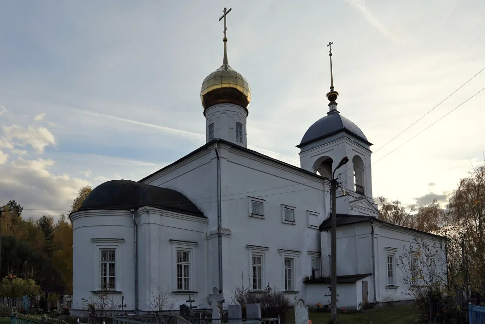 Церковь (Спас-Беседа)