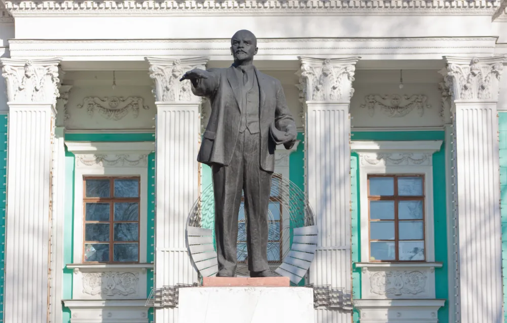 Памятник В.И. Ленину (Глазов)