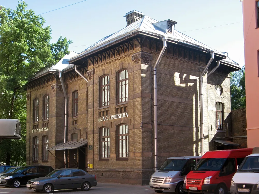 Здание лазарета Женского благотворительного института принцессы Терезии Ольденбургской