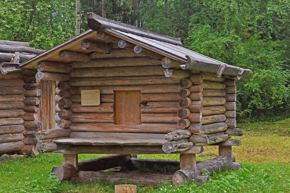 Амбар Н.А. Толстикова (Малые Корелы)