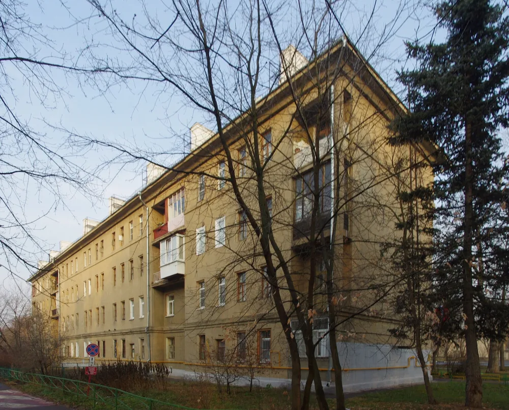 Улица Василия Ботылёва 37