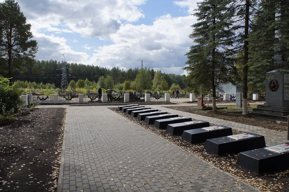 Воинское кладбище, на котором захоронено 24 советских воина, умерших от ран в госпиталях в годы Великой Отечественной войны (Кохма)