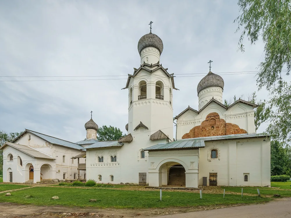 Спасо-Преображенский монастырь (Старая Русса)