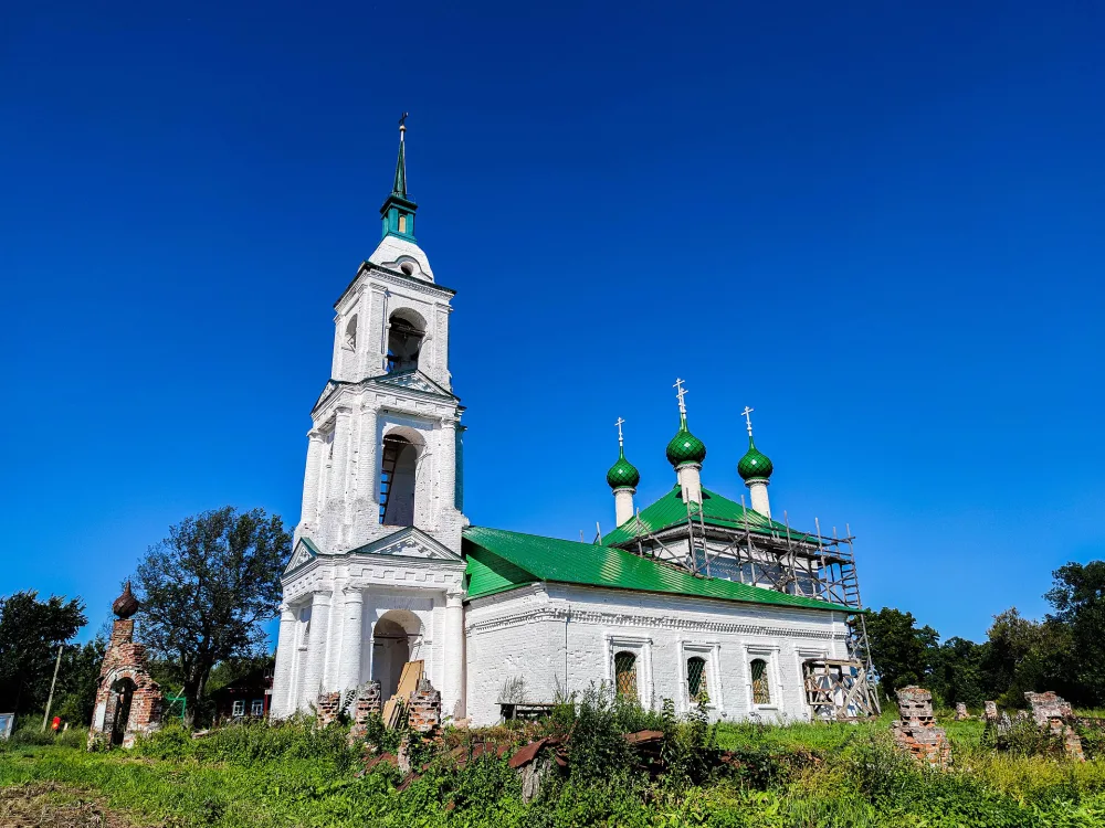 Церковь Троицы Живоначальной (Красное-Сумароковых)