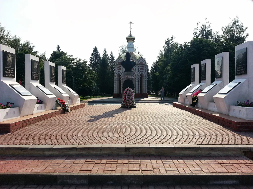 Бюст дважды Героя Советского Союза А.К. Рязанова