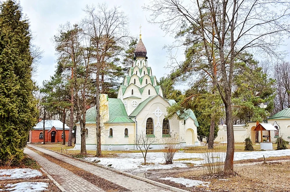 Церковь иконы Божией Матери «Знамение» и преподобного Серафима Саровского со звонницей (Битягово)