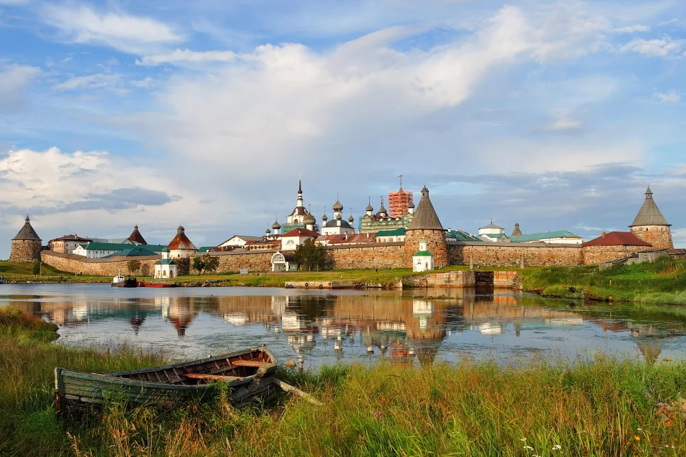 Крепость монастыря