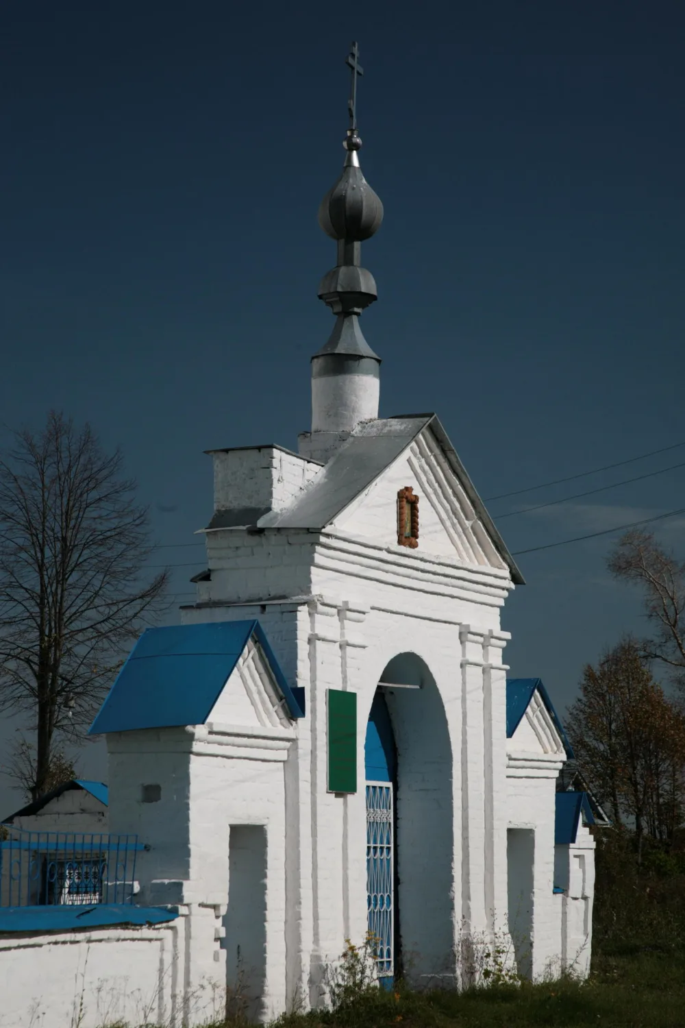 Ограда с воротами (Кузнецово)