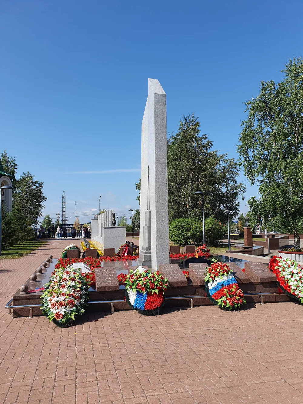 Братская могила 23 жертв эсеро-меньшевистского мятежа (Сургут)