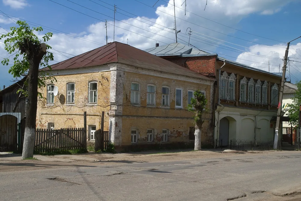 Калужская улица 2, Жилой дом