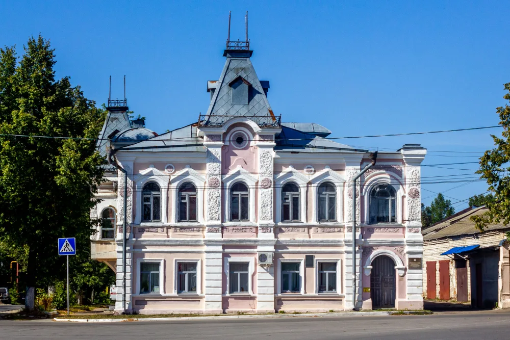 Главный дом (Семёнов)