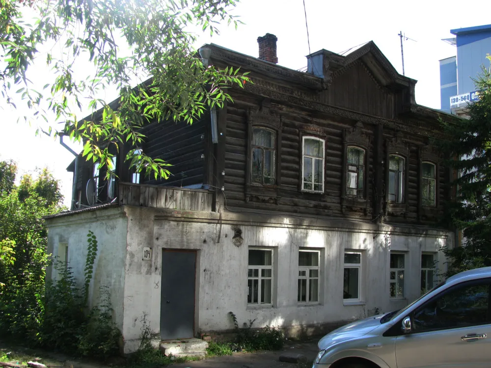 Жилой дом купца С.М. Свекрова (А.В. Большакова) (Омск)