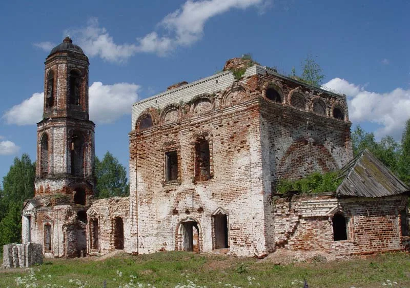 Церковь Происхождения Честных Древ Креста Господня (Спасское)