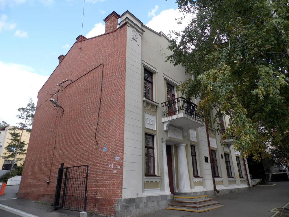 Алексеевская гимназия (Хабаровск)