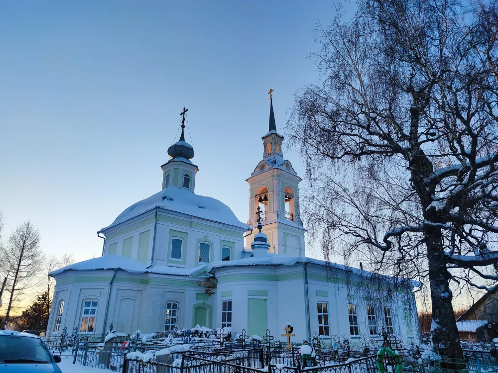 Никольская церковь (Незнаново)