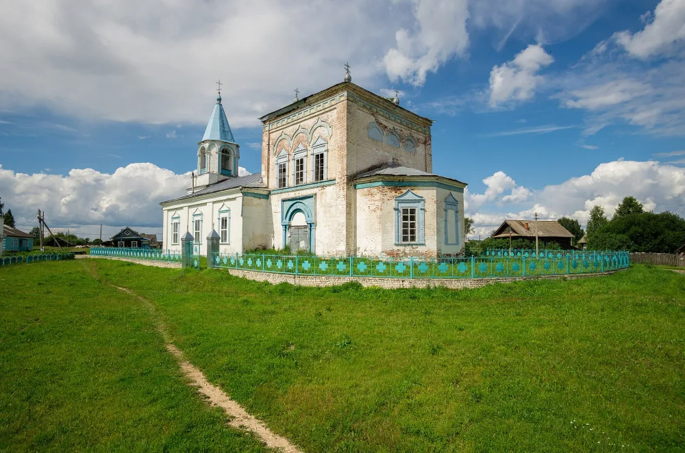Церковь Михаила Архангела (Ошминское)