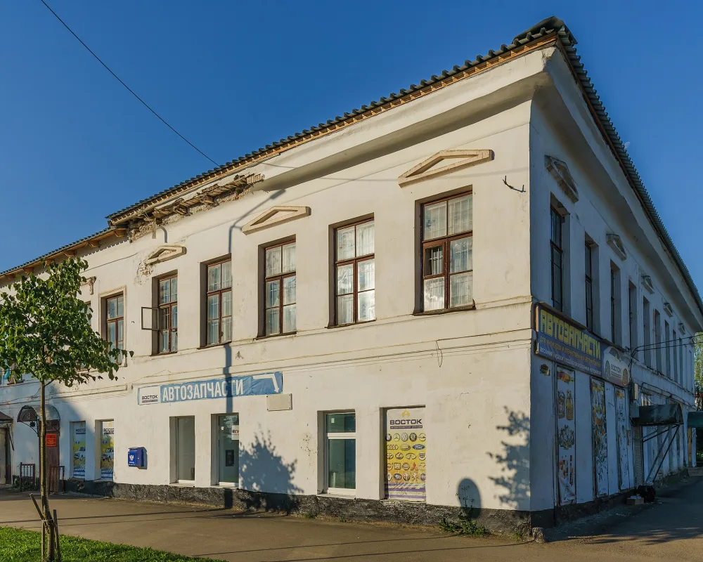 площадь Свободы 37