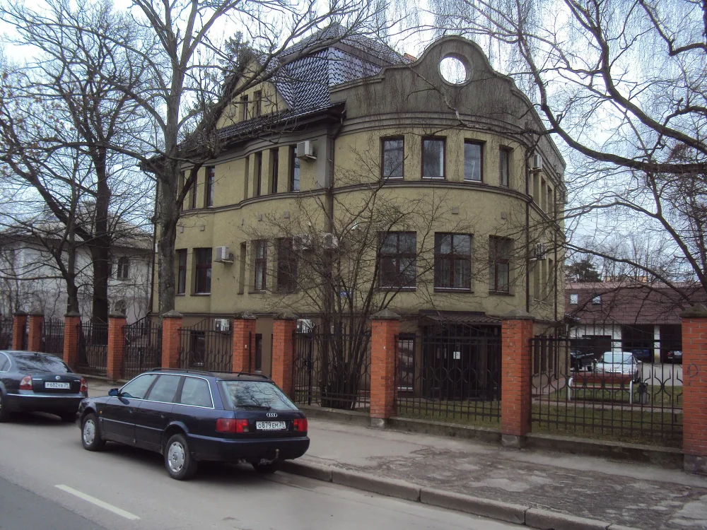 Улица Кутузова 27