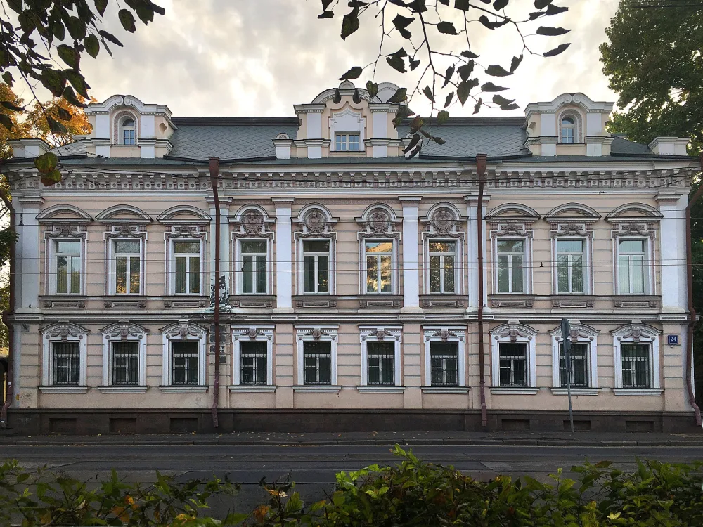 Новокузнецкая улица 24 c1