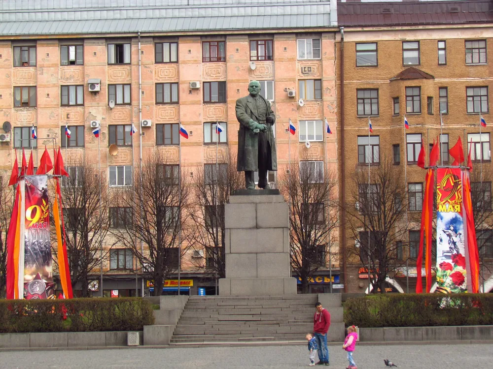 Северная улица 10