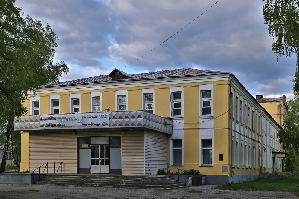 Бывшие паровозостроительные и паровозоремонтные мастерские - позже тепловозостроительный завод им. Ф.Э. Дзержинского (Муром)