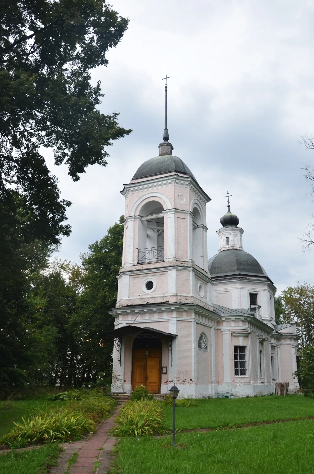 Церковь Трёх Святителей (Волынщино)