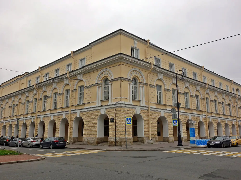 Новобиржевой Гостиный двор
