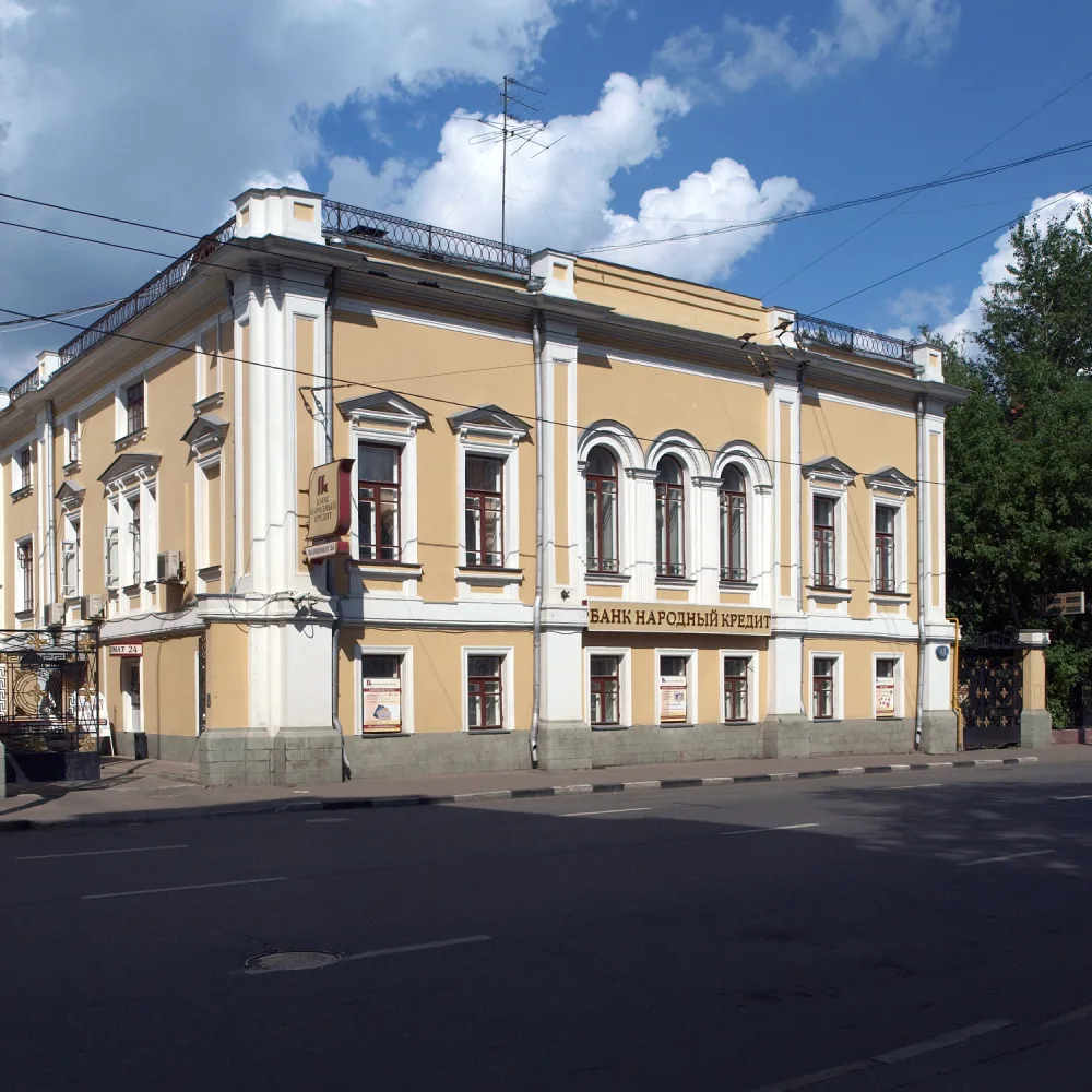 Пятницкая улица 42