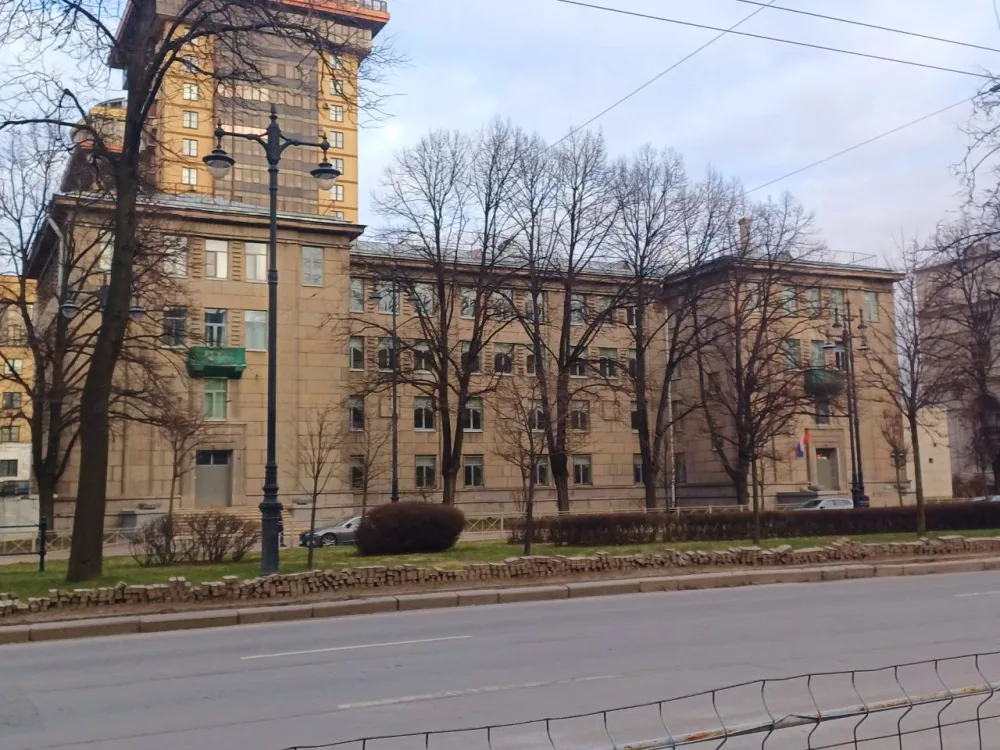 Здание школы