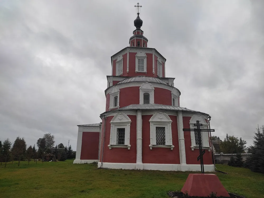 Воскресенский храм