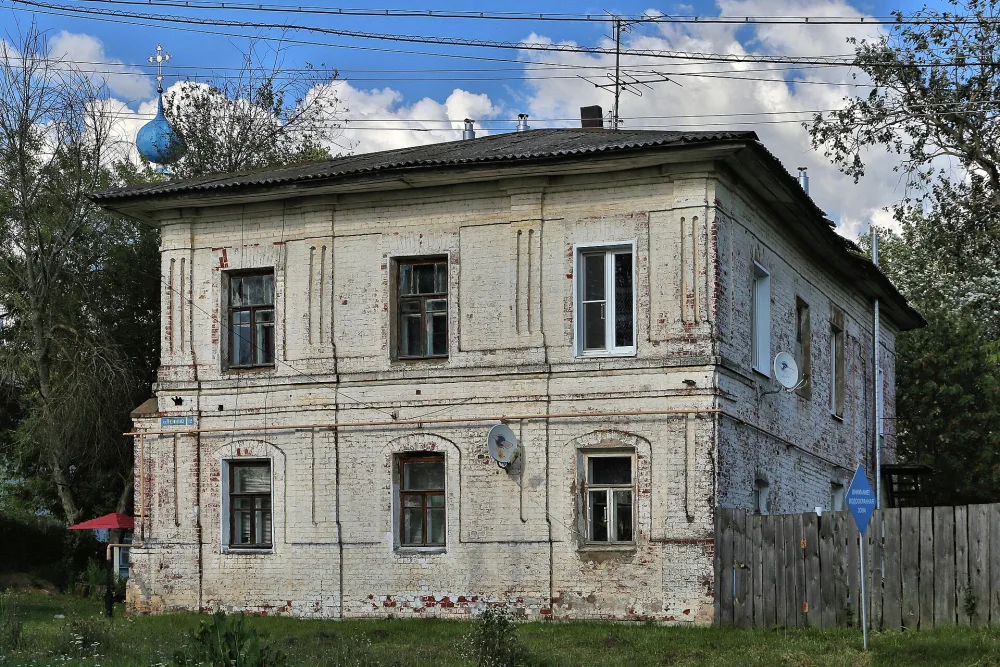 Школа (Петрово-Городище)